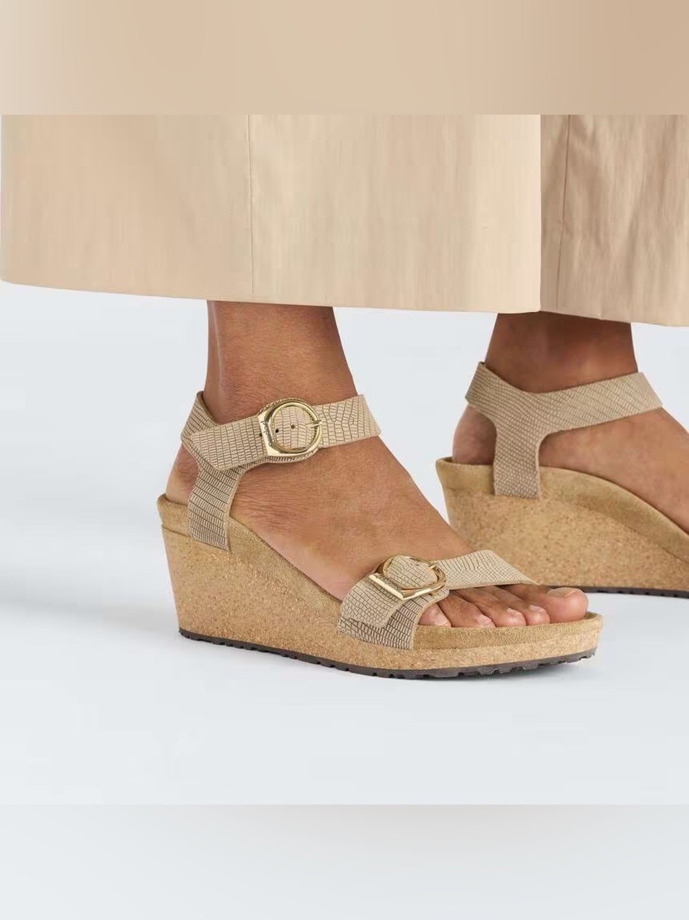 Birkenstock/Papillo Soley Wedge Embossed Leather Sandcastle Gold Buckles - Picture 2 of 6